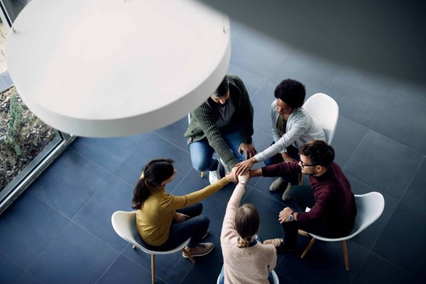 Comment renforcer la culture d'entreprise à travers des programmes de team building virtuels ?